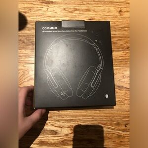 Ocommo Active Noise Canceling Wireless Headphones